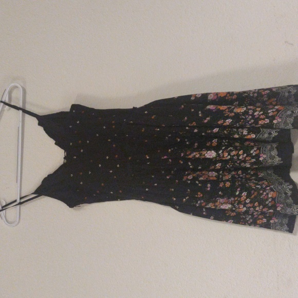 Forever twenty one black floral summer dress - Picture 5 of 6